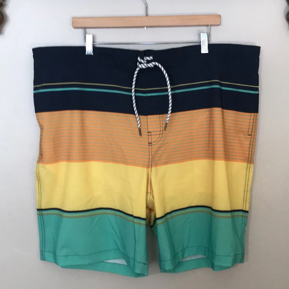 NEW Men's Sonoma‎ Goods E-Board Swim Trunks